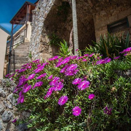 Parona Holiday Home Vrbnik Exterior photo